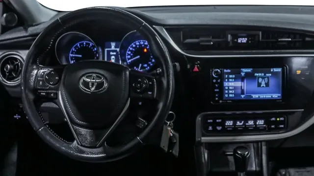 2017 Toyota Corolla 11th Gen - Image 4 of 8