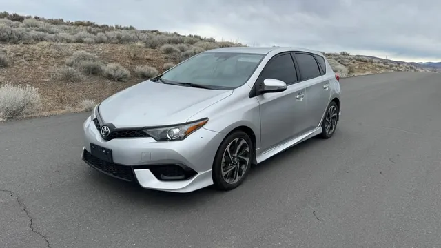 2017 Toyota Corolla 11th Gen - Image 3 of 11