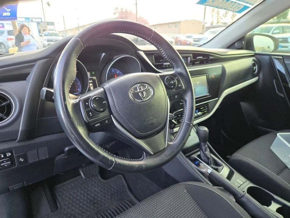 2017 Toyota Corolla 11th Gen - Image 10 of 16