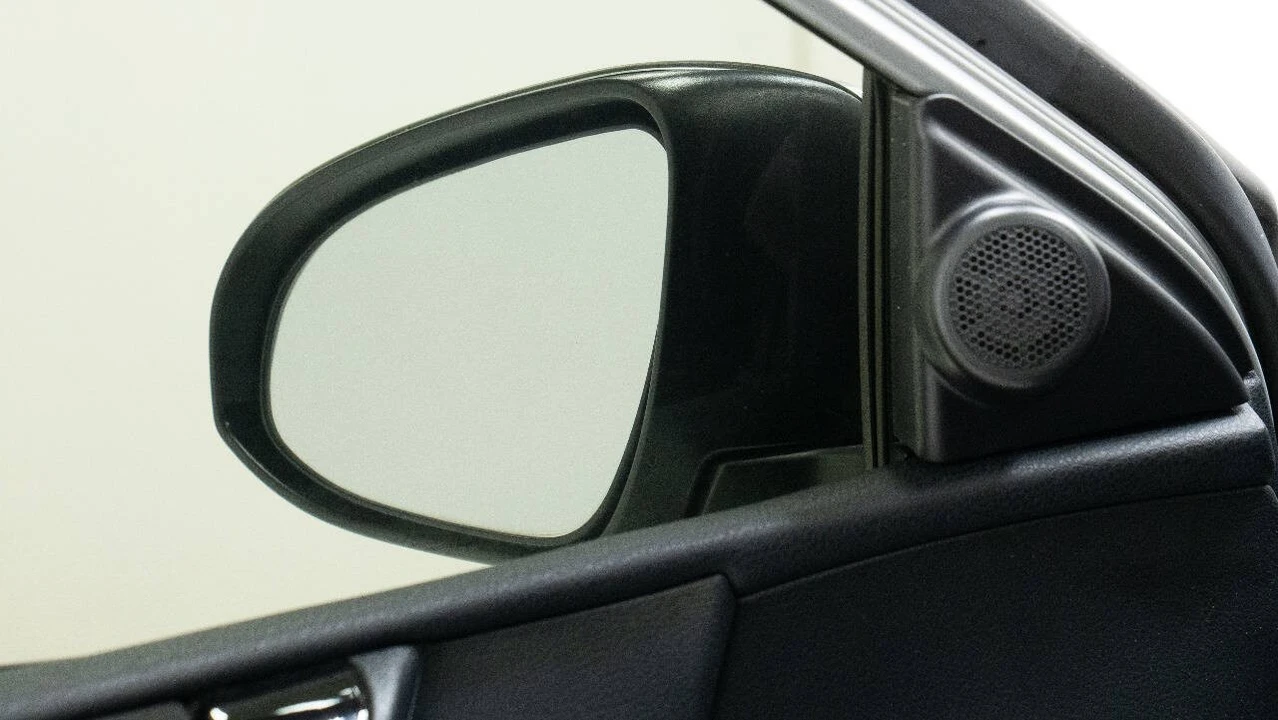 2017 Toyota Corolla 11th Gen - Image 11 of 12