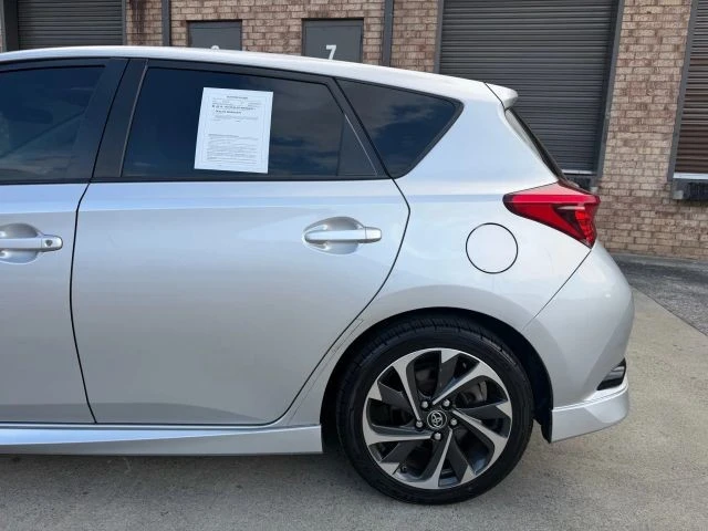 2017 Toyota Corolla 11th Gen - Image 4 of 14