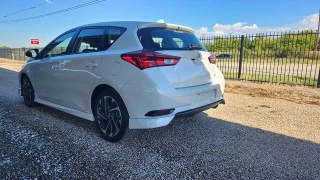 2017 Toyota Corolla 11th Gen - Image 6 of 21