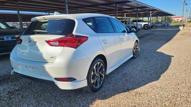2017 Toyota Corolla 11th Gen - Image 10 of 21