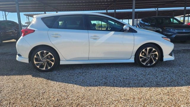 2017 Toyota Corolla 11th Gen - Image 11 of 21