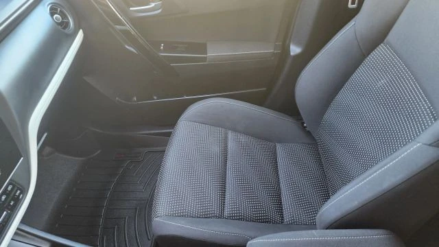 2017 Toyota Corolla 11th Gen - Image 18 of 21