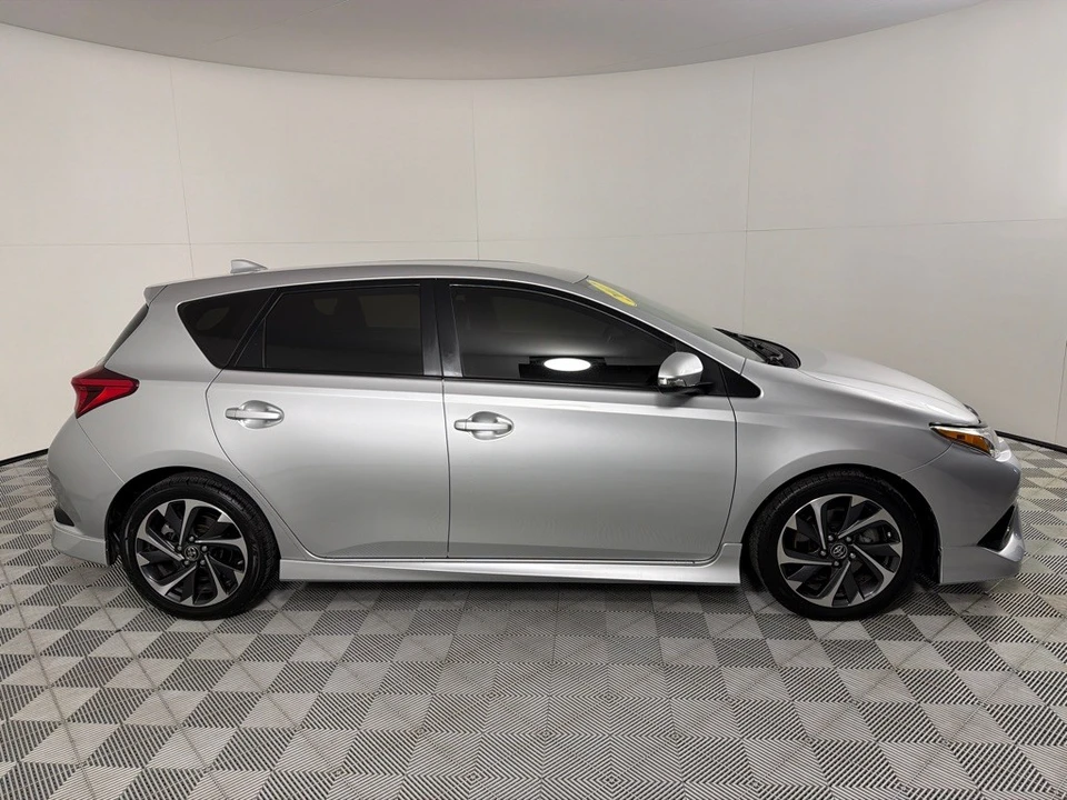 2017 Toyota Corolla 11th Gen - Image 4 of 21