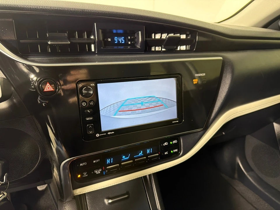 2017 Toyota Corolla 11th Gen - Image 14 of 21