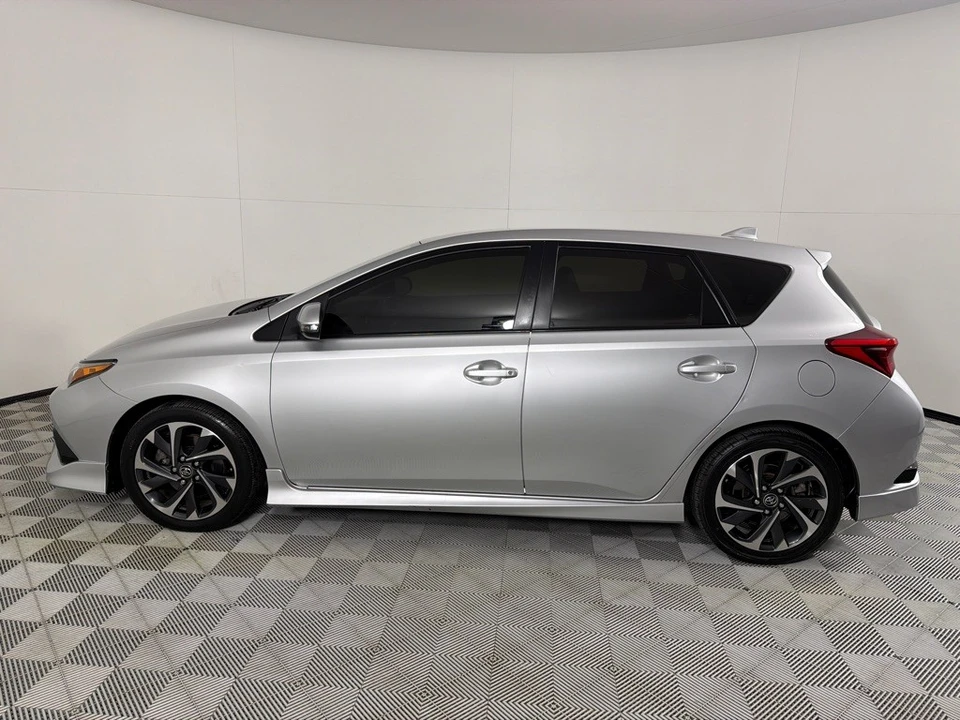 2017 Toyota Corolla 11th Gen - Image 8 of 21