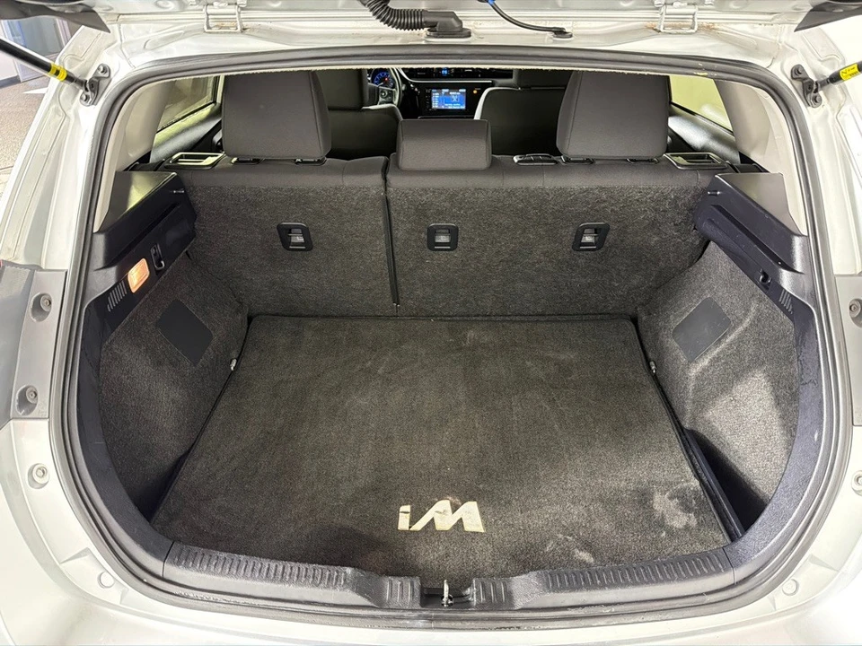 2017 Toyota Corolla 11th Gen - Image 19 of 21