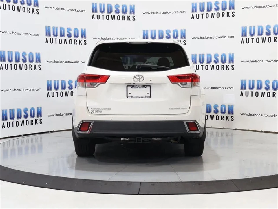 2017 Toyota Highlander - Image 5 of 31