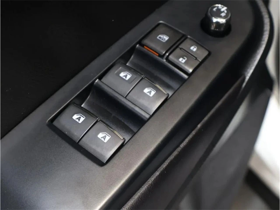 2017 Toyota Highlander - Image 11 of 31