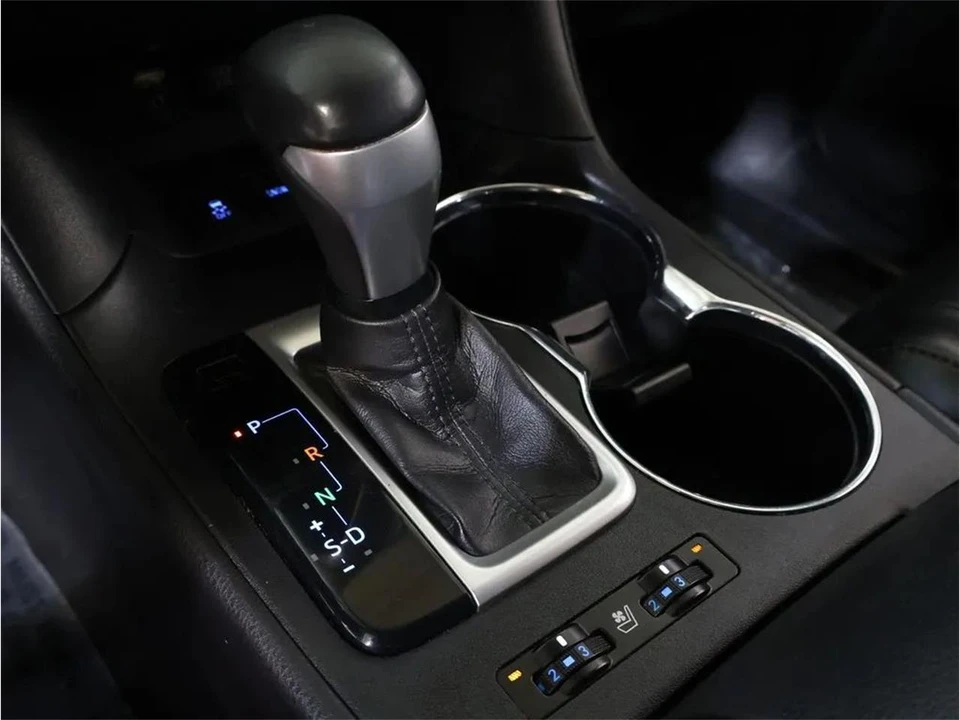 2017 Toyota Highlander - Image 22 of 31