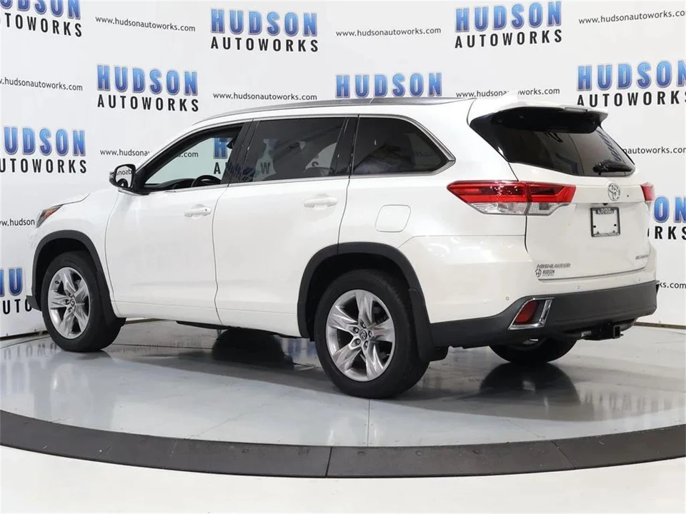 2017 Toyota Highlander - Image 4 of 31