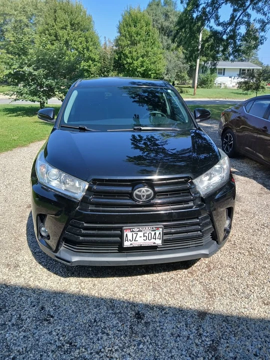 2017 Toyota Highlander - Image 11 of 12