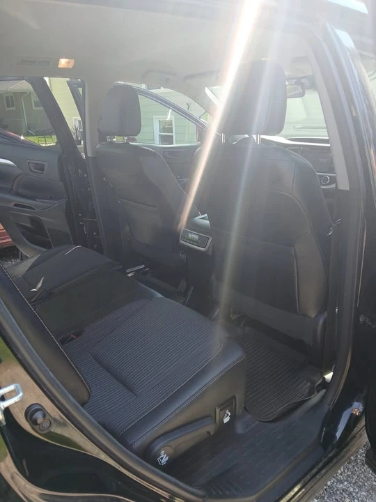 2017 Toyota Highlander - Image 3 of 12