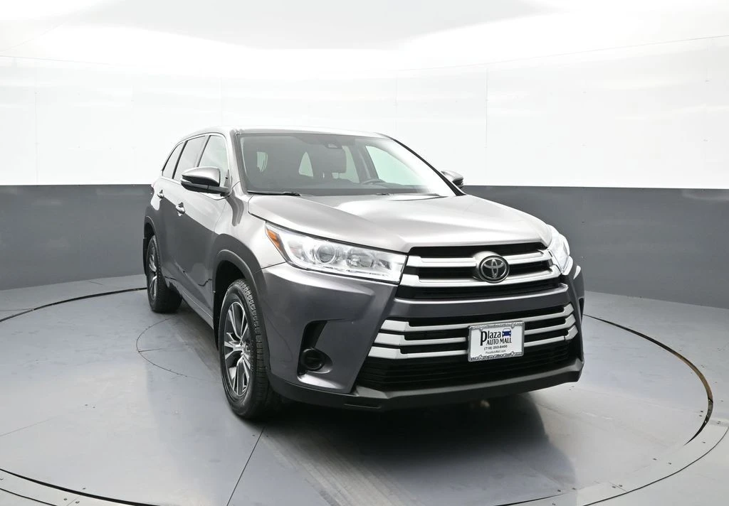 2017 Toyota Highlander - Image 3 of 12