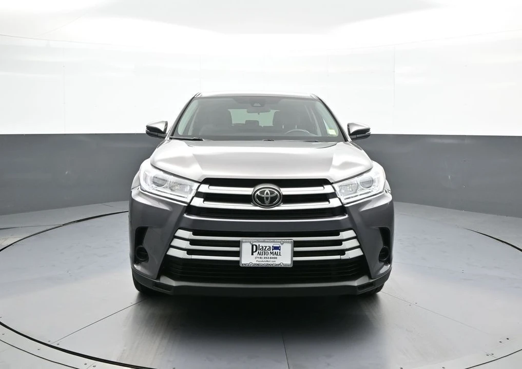 2017 Toyota Highlander - Image 2 of 12