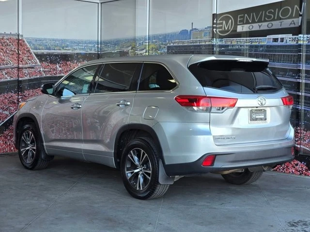 2017 Toyota Highlander - Image 5 of 21