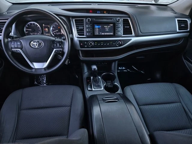 2017 Toyota Highlander - Image 13 of 21