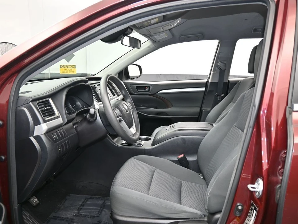 2017 Toyota Highlander - Image 11 of 12