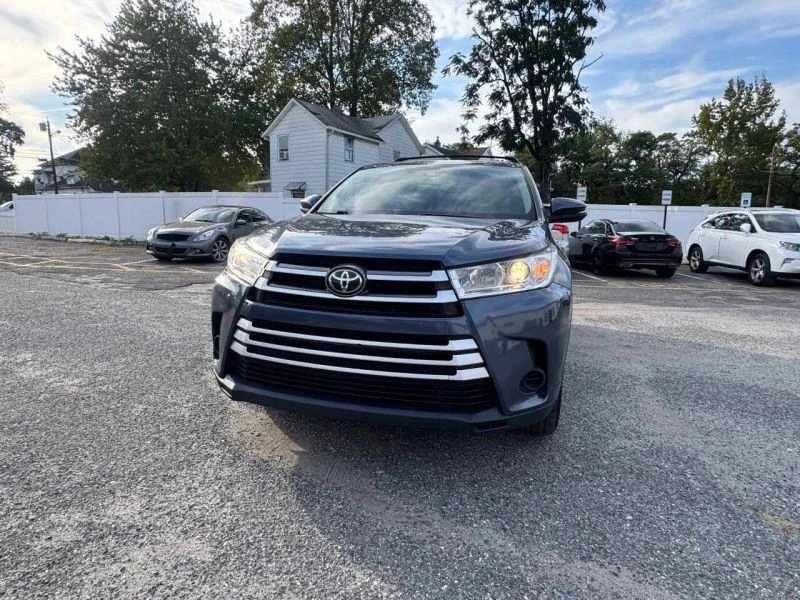 2017 Toyota Highlander - Image 2 of 12