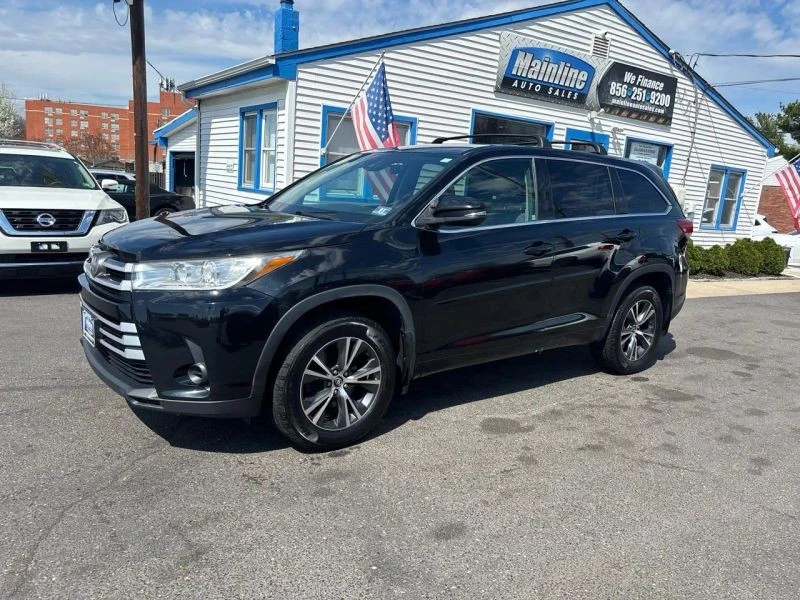 2017 Toyota Highlander - Image 4 of 12