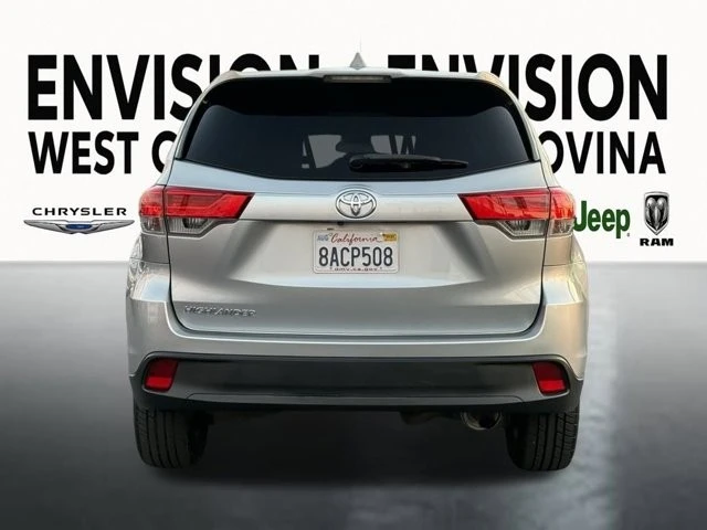 2017 Toyota Highlander - Image 7 of 12
