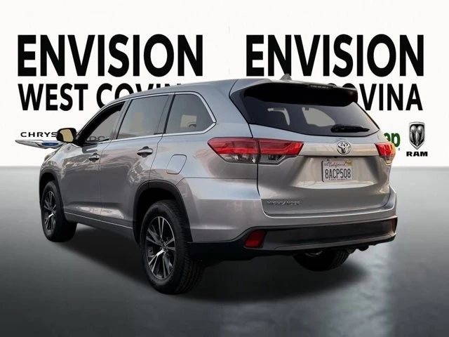 2017 Toyota Highlander - Image 6 of 12