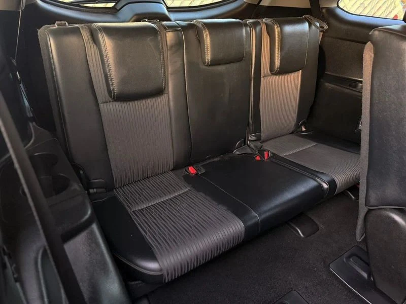 2017 Toyota Highlander - Image 6 of 11