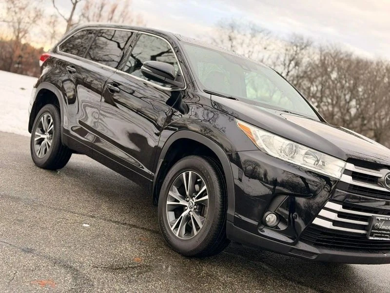 2017 Toyota Highlander - Image 12 of 12