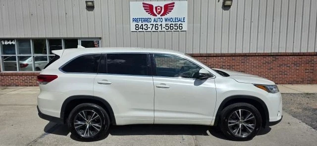 2017 Toyota Highlander - Image 4 of 21