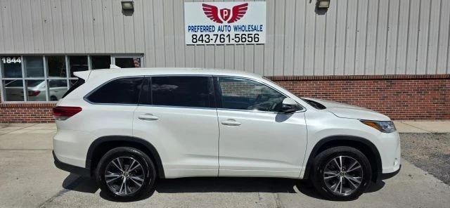 2017 Toyota Highlander - Image 4 of 21
