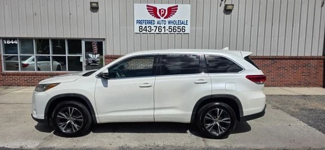 2017 Toyota Highlander - Image 3 of 21