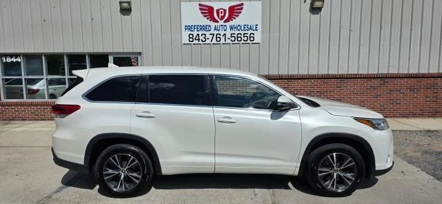 2017 Toyota Highlander - Image 4 of 21