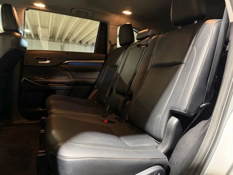 2017 Toyota Highlander - Image 12 of 12
