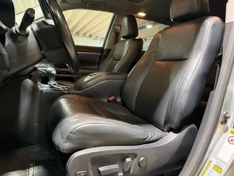 2017 Toyota Highlander - Image 9 of 12