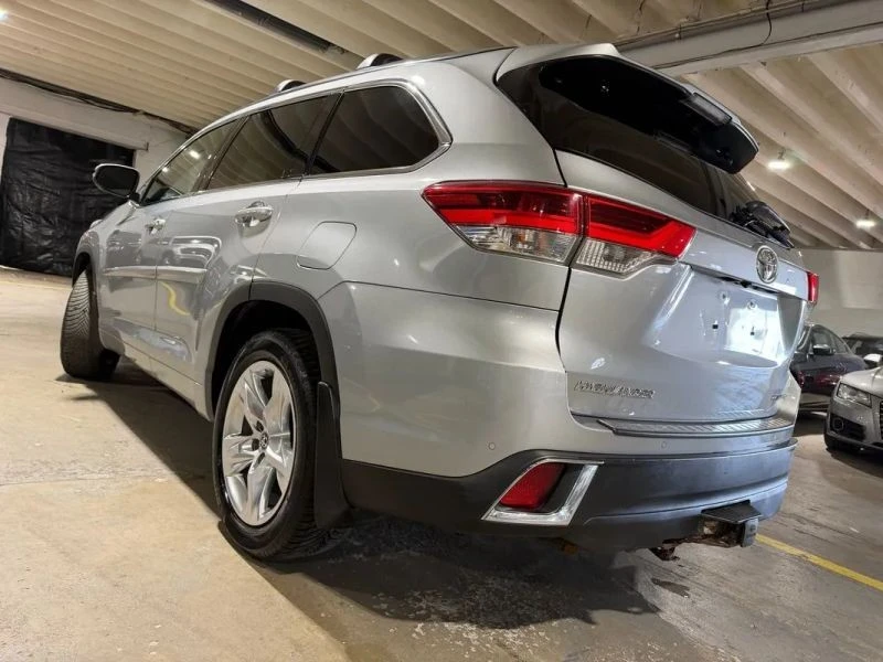 2017 Toyota Highlander - Image 3 of 12