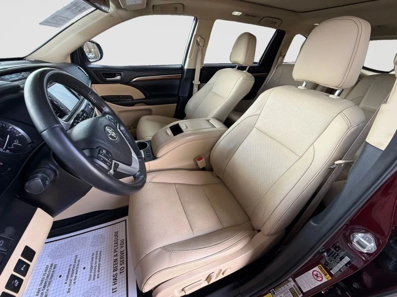 2017 Toyota Highlander - Image 11 of 12