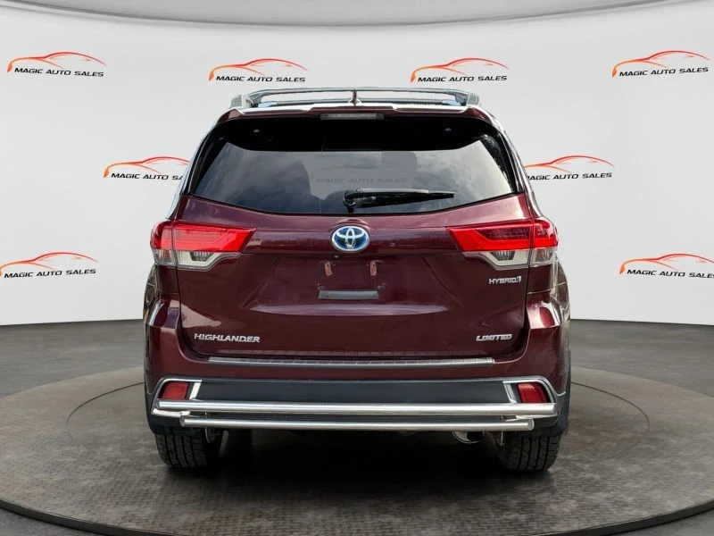 2017 Toyota Highlander - Image 7 of 12
