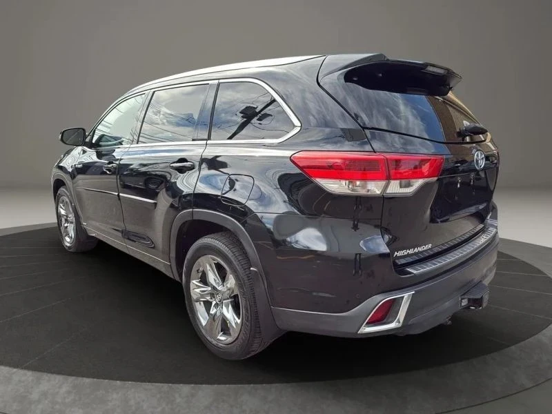 2017 Toyota Highlander - Image 7 of 12
