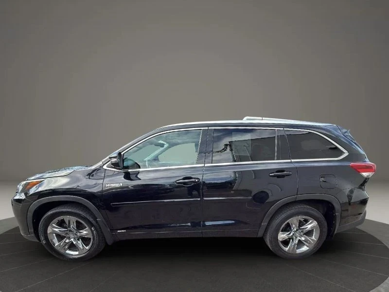2017 Toyota Highlander - Image 8 of 12