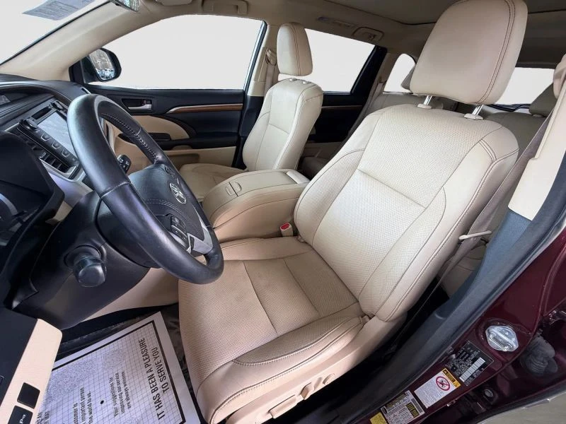 2017 Toyota Highlander - Image 11 of 12