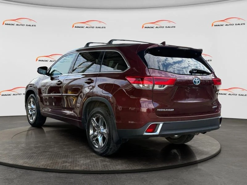 2017 Toyota Highlander - Image 6 of 12