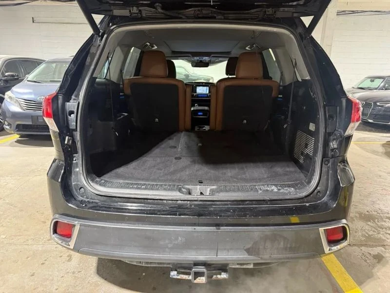 2017 Toyota Highlander - Image 8 of 12