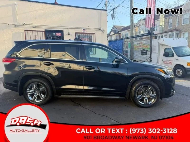 2017 Toyota Highlander - Image 4 of 12