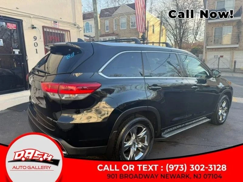 2017 Toyota Highlander - Image 5 of 12