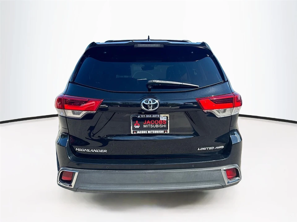2017 Toyota Highlander - Image 12 of 14