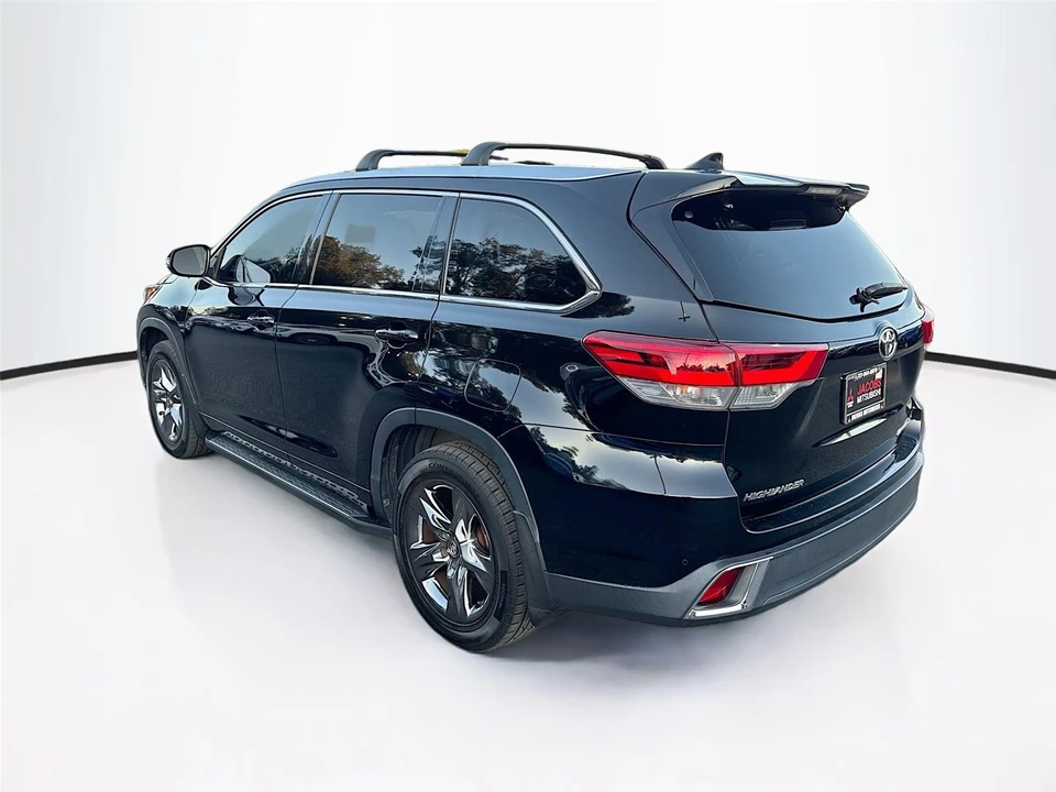 2017 Toyota Highlander - Image 5 of 21