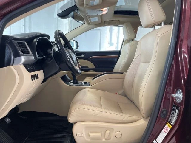 2017 Toyota Highlander - Image 9 of 12