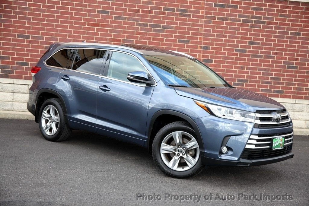 2017 Toyota Highlander - Image 11 of 12